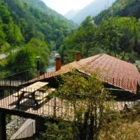 Apartamento con jacuzzi y chimenea, río Sella – hotel w mieście Canisquezo