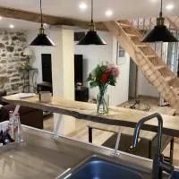 Maison charmante à Saint-Romain, animaux acceptés., hotel en Saint-Romain