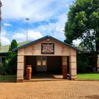 Sunrise Serenity Guest House, hotel en Lydenburg