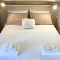 Wifi & Free Park BGY Airport 20 min, hotel u gradu Zogno