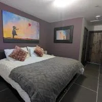 5 Holiday Cottages, close to Bike Park Wales, Pen y Fan, Brecon, ξενοδοχείο σε Merthyr Tydfil