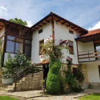 Вила Добреви, hotel di Batishnitsa