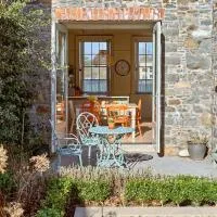 Charming townhouse with sunny garden, ξενοδοχείο σε Donaghadee