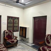 Srinivas service home, hotel poblíž Letiště Rajahmundry - RJA, Godāvari
