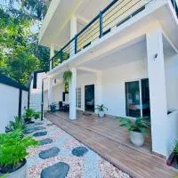 Sinhavilla Bentota, hotell i Bentota