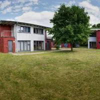 Basiskulturfabrik Öko-Hotel, khách sạn ở Neustrelitz