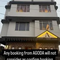 Aisha Guest House Bed & Breakfast, מלון בצ'ראפונג'י