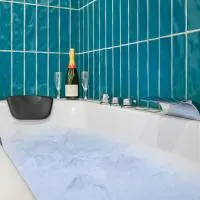 Le Repaire - Love Room - Jacuzzi - Wifi, hotel v destinácii Montry