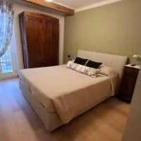 Cà Trifolera Barbaresco - Camera DOPPIA con bagno - IN ROMANTICO CASCINALE NEI VIGNETI CON CANTINA, hotel em Barbaresco