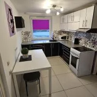 Tukums में, होटल Baltā māja 56m2