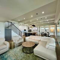 Luxury Lake Front Retreat on Cedar Creek Lake, hotel cerca de Aeropuerto de Corsicana Municipal (C. David Campbell Field) - CRS, Trinidad