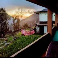 Moon Homestay Tungnath, Hotel in Ukhimath