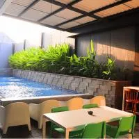 VNC Hotel Serpong Powered by Archipelago, hotell sihtkohas Dongkal