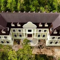 Chateau Nesat, hotel em Phumĭ Chroŭy Svay