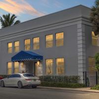 Boutique condo w oceanfront & concierge, Hotel in Palm Beach