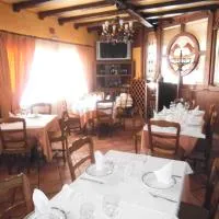 Hostal Los Galgos, hotel di Yepes