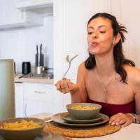 Nura Houses Magaluf Beach - Duplex Apt, hotel i Magaluf