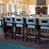 MainStay Suites Appleton Airport - Fox River Mall Area, hotel poblíž Mezinárodní letiště Appleton - ATW, Appleton