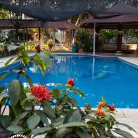 Villa San Carlos, hotel poblíž Retalhuleu Airport - RER, Retalhuleu
