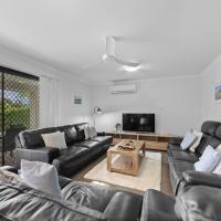 Charming 3-Bed Home Near Sunshine Coast, hotel poblíž Letiště Caloundra - CUD, Caloundra West