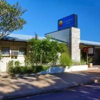 Comfort Inn & Suites Augusta Westside、ポートオーガスタにあるPort Augusta Airport - PUGの周辺ホテル