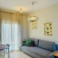 מול ים המלח, hotel di Ovnat