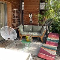 Residence Cala Sultana -Baie Santa Giulia - rez jardin 1ere ligne、ポルト・ヴェッキオのホテル