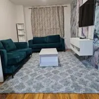 Three bedroom house with a park, hotelli kohteessa Dagenham