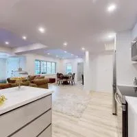 Luxhome25, готель у місті Аврора