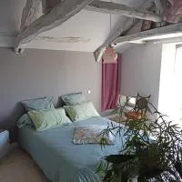 Quai n5, hôtel à Luzech