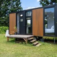Tiny Sublime by Tiny Away, hotel en Goomboorian