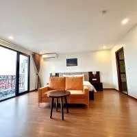 Paragon Noi Bai Pool And Best View Airport Hotel, hotel sa Thach Loi
