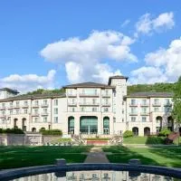Pocheon Adonis Hotel, hotell i Pocheon