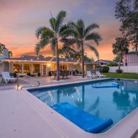 Relax in a Private 4BR Oasis Pool Fire Pit & BBQ, מלון ליד נמל התעופה הבינלאומי של סרסוטה ברדנטון - SRQ, סרסוטה