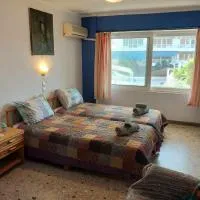 Studio By The Beach 2, hotel din Saronida