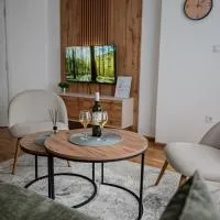 SR Lux Apartment, hotel a Lukavica