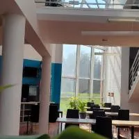 Hotel airport, hotel in Merville