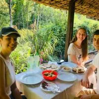 Sinharaja Pitadeniya Villa, hotell i Deniyaya