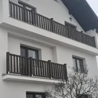 Casa Carmen, готель у місті Поєніле-Ізей