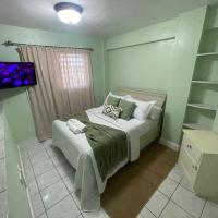 Modern North Side Hideaway with Aircon, hotel near John A. Osborne Airport - MNI, Dick Hill