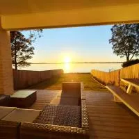 Lakeside Haven Waterfront, hotelli kohteessa Gorokan