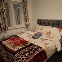 Mekees Luxury Apartment Toronto Wing, hotel en Tipton