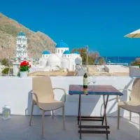 SantoriniNY, hotel v destinaci Perissa