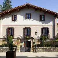 Hotel Konbenio, hotel ad Amorebieta-Etxano
