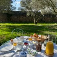 Chambre d'Hôtes Dahlia - Boutenac, hotell sihtkohas Boutenac