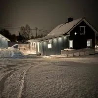 Comfortable House in Lyngen, hotel v destinaci Oksevik
