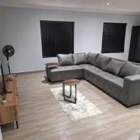 Skyline Unit1, ξενοδοχείο σε Edenvale