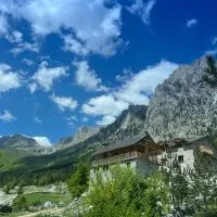 Rosi peak Guesthouse, hotell i Valbona