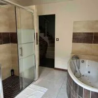 La Maison Villageoise、Baixのホテル