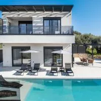 Villa Tina, ξενοδοχείο στο Μεγανήσι